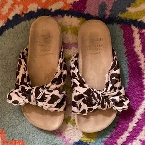 Crew cuts sandals great condition